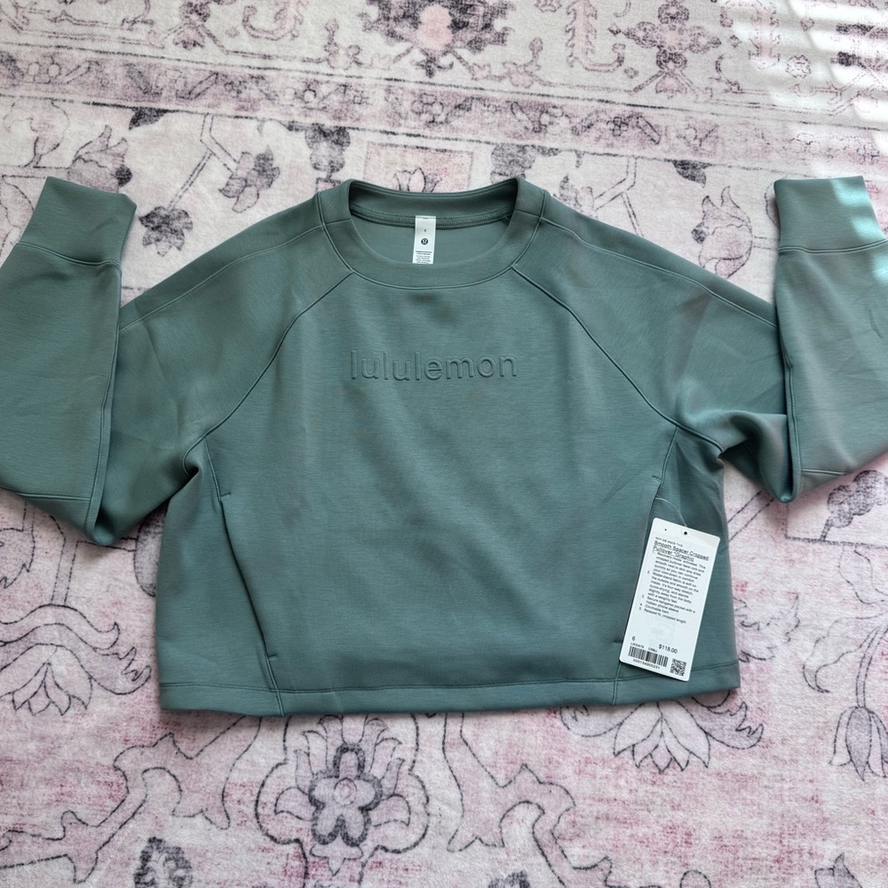 Lululemon Smooth Spacer Cropped Pullover *Graphic
Crater Blue- NWT - Size 6